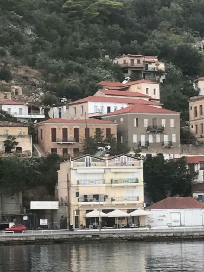 Villa Casa Laryssiou Gythio Esterno foto